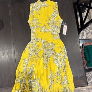 Nannette Yellow Floral Pleated Midi Dress